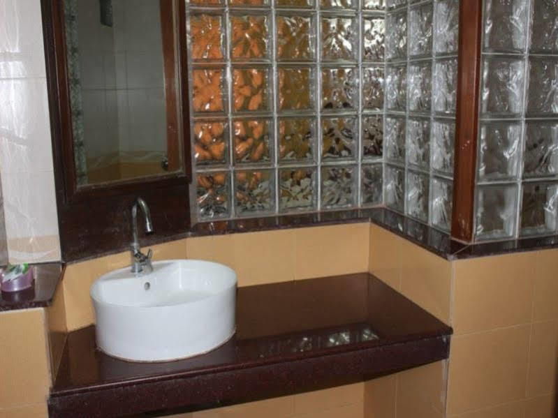 Little Italy Ξενοδοχείο Calangute Εξωτερικό φωτογραφία